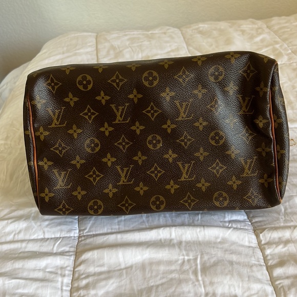 Louis Vuitton large bag - Picture 4 of 4